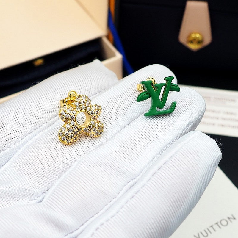 Louis Vuitton Blossom Green Diamond 18K Gold Earrings