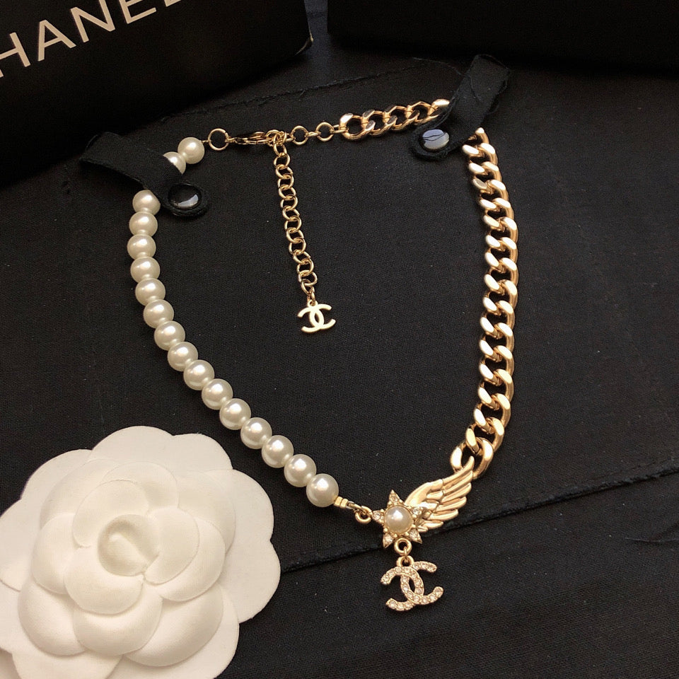 Chanel Wing Chain 18K Gold Necklace