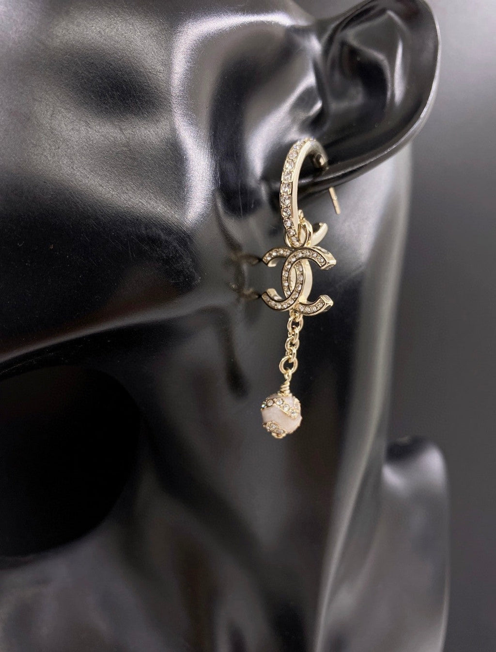 Chanel Pearl Long Pendant 18K Gold Earrings