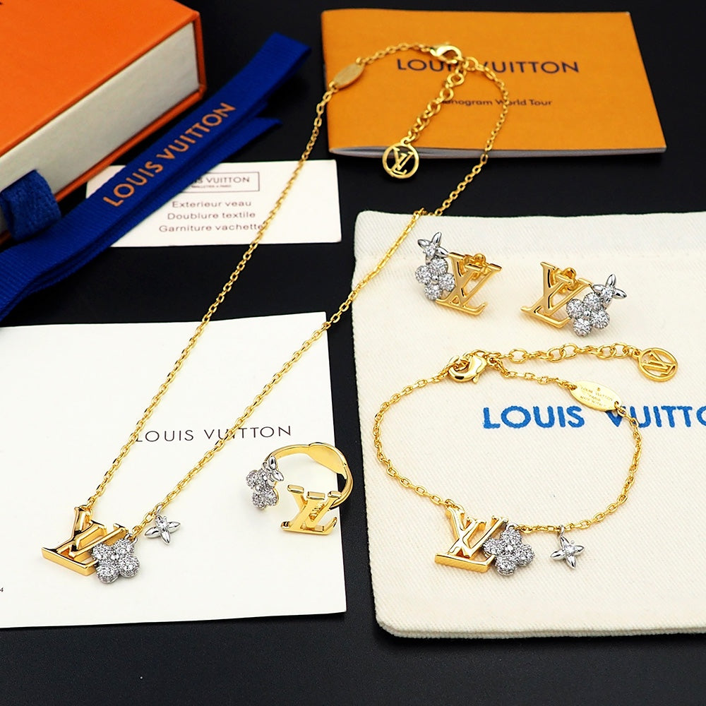 Louis Vuitton Gram 18K Gold Ring