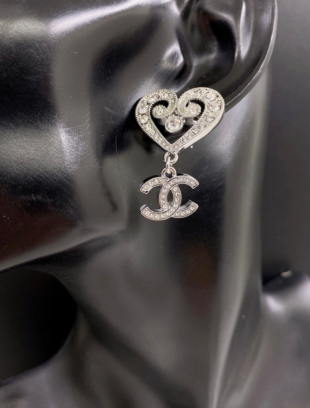 Chanel Heart Diamond 18K Gold Earrings