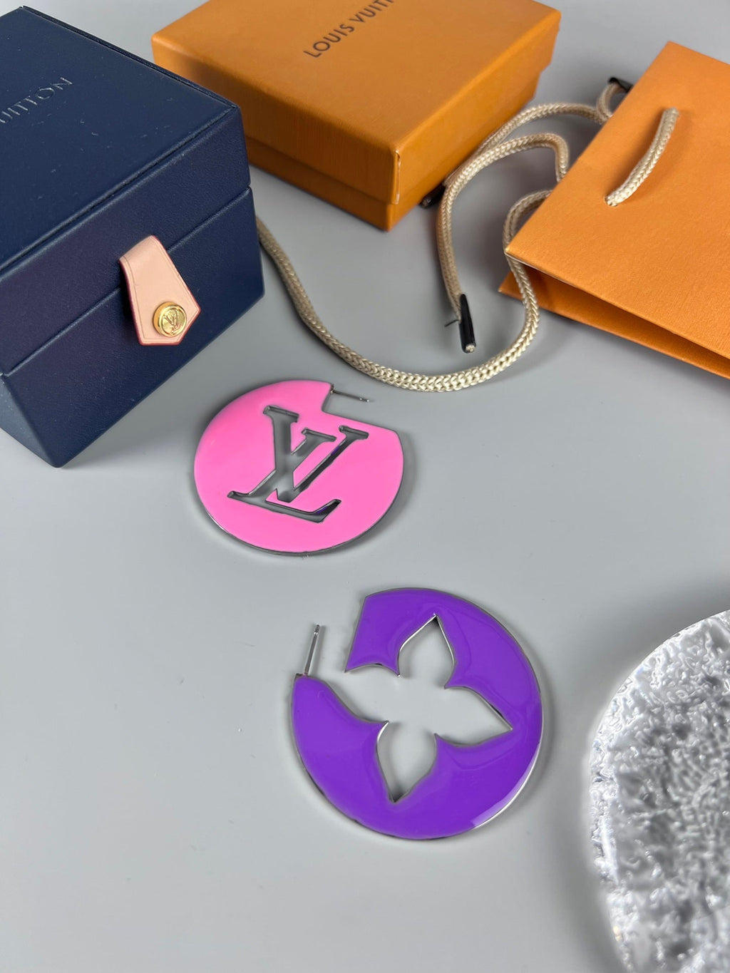 Louis Vuitton Perfect Match Pink/Purple 18K Gold Earrings