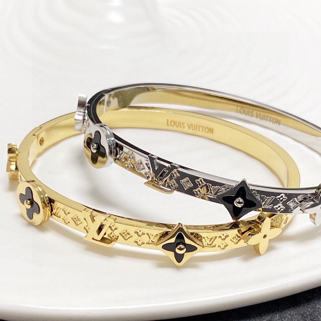Louis Vuitton Idylle Blossom 18K Gold Bracelet