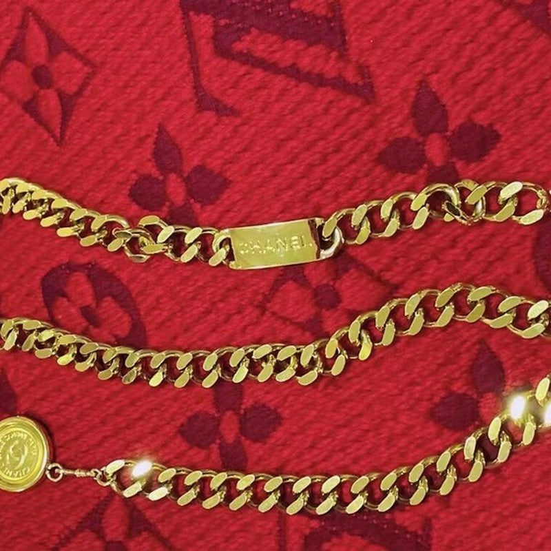 Chanel Gold Vintage 18K Gold Necklace