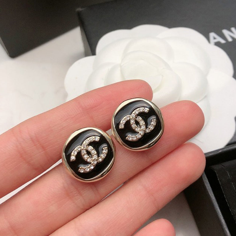 Chanel Black & White Diamond Gold 18K Gold Earrings