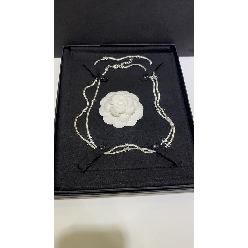 Chanel 24B Flowers Long 18K Gold Necklace