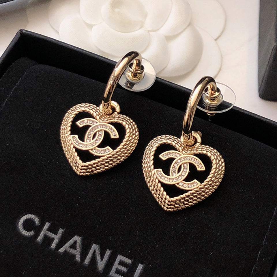 Chanel Heart Strass 18K Gold Earrings