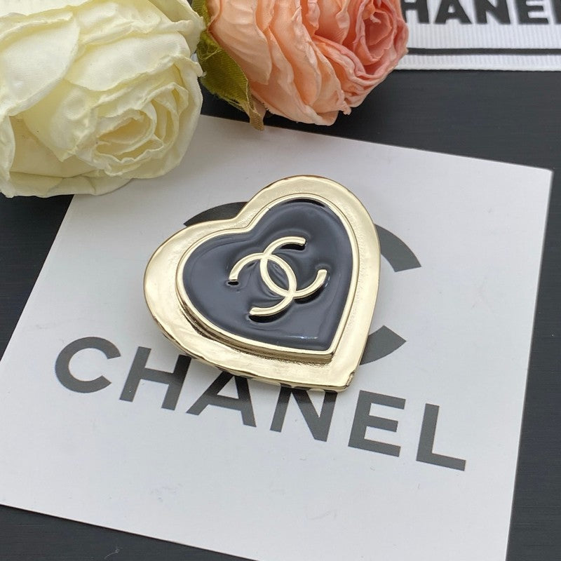 Chanel Black Heart Gold 18K Gold Brooch