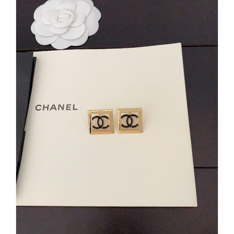 Chanel Square Hollow 18K Gold Earrings