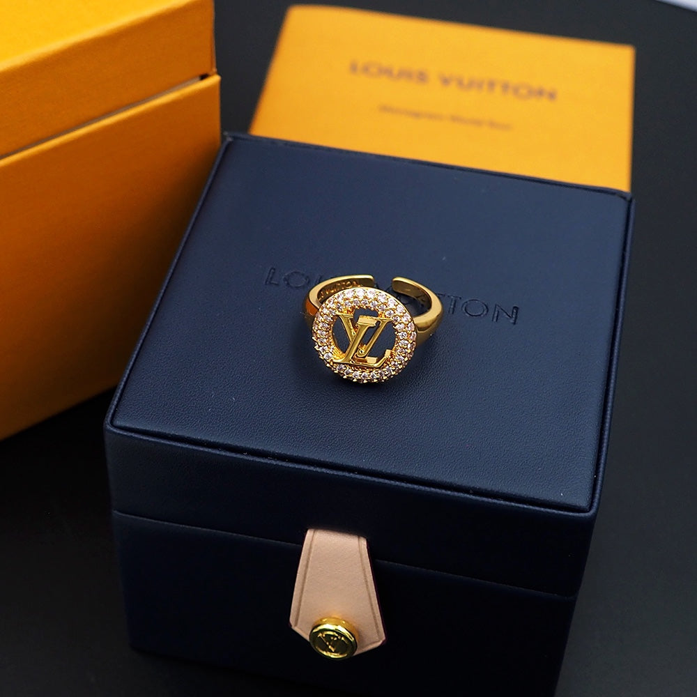 Louis Vuitton Louise Tresor 18K Gold Ring