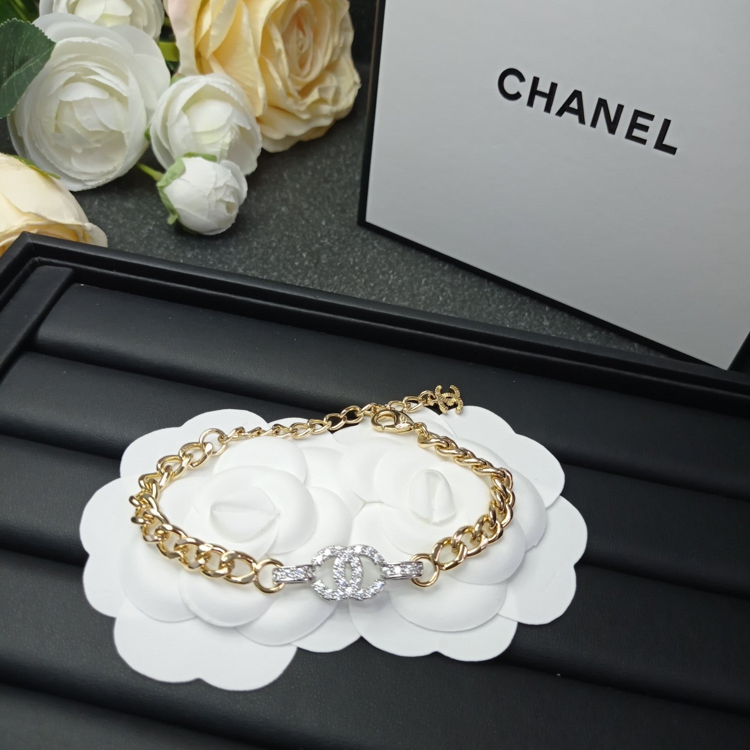 Chanel Diamond Chain 18K Gold Bracelet