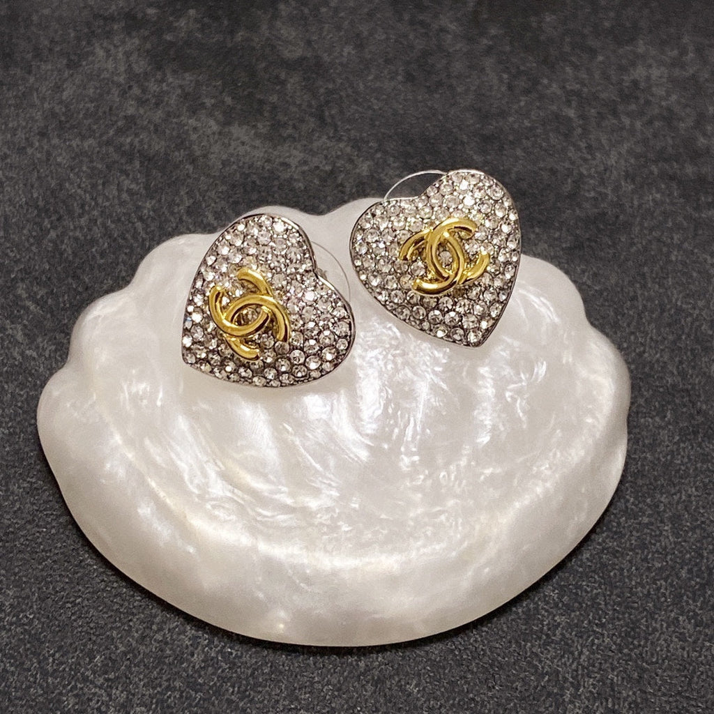 Chanel Heart Diamonds 18K Gold Earrings