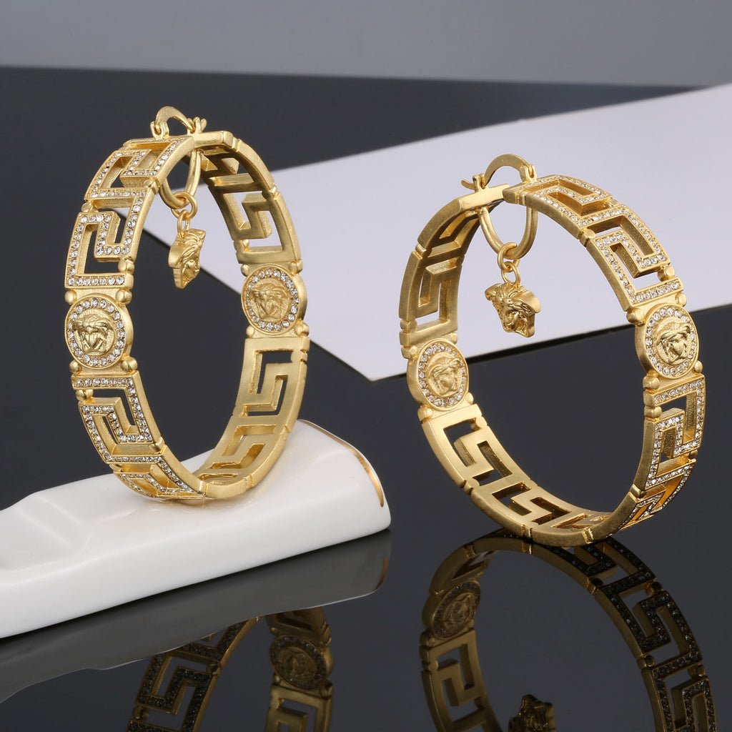 Ver Round Crystals 18K Gold Earrings