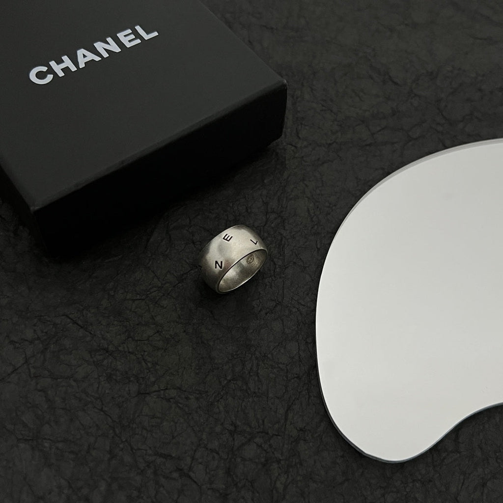 Chanel Vintage 18K Gold Ring