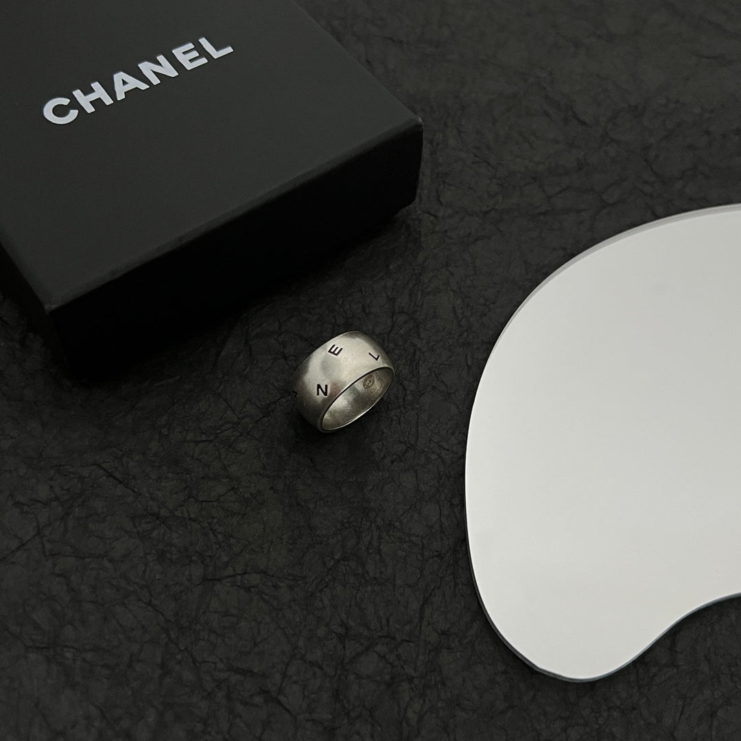 Chanel Vintage 18K Gold Ring