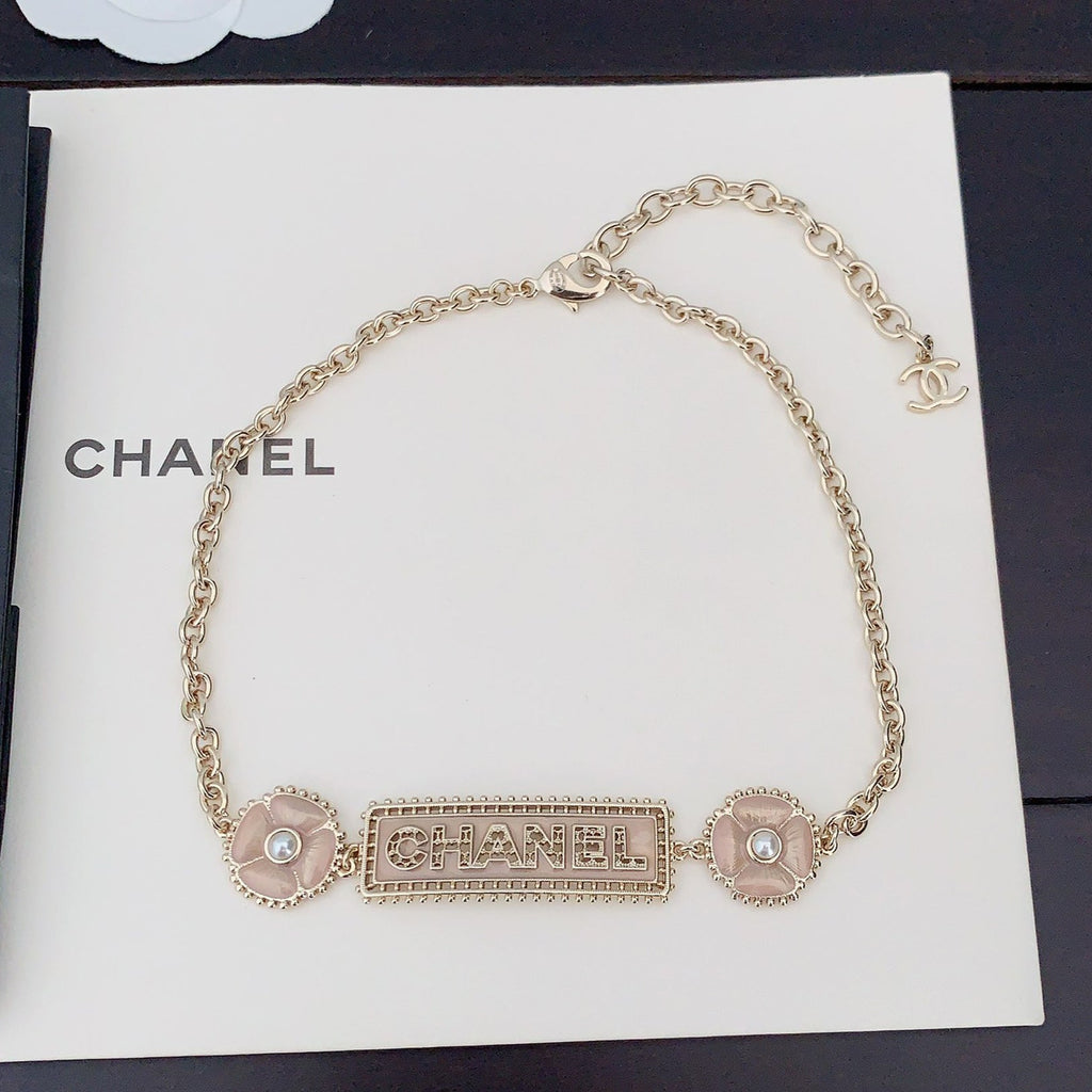 Chanel Resin Diamonds 18K Gold Necklace