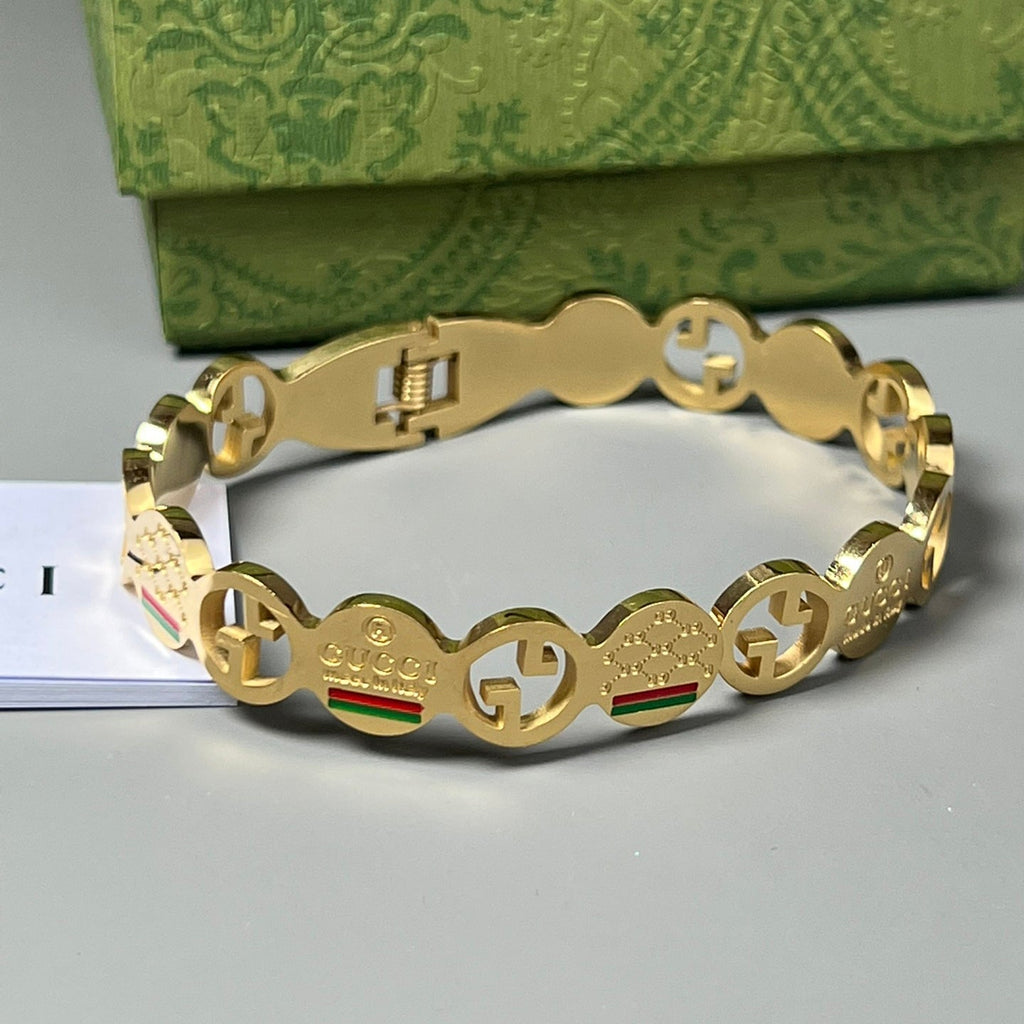 Gucci Double Vintage 18K Gold Bracelet