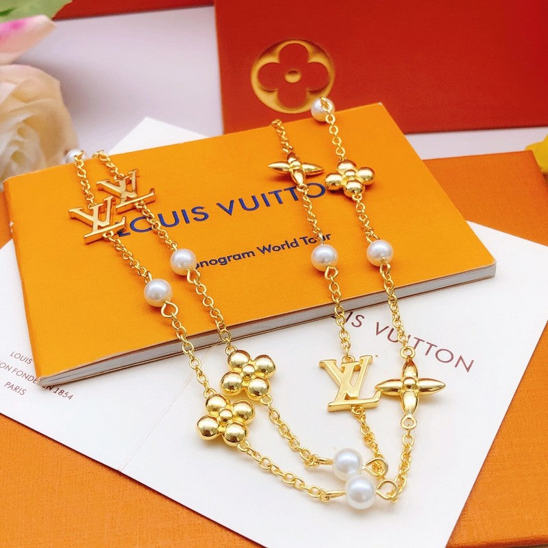 Louis Vuitton Idylle Blossom Monogram 18K Gold Necklace