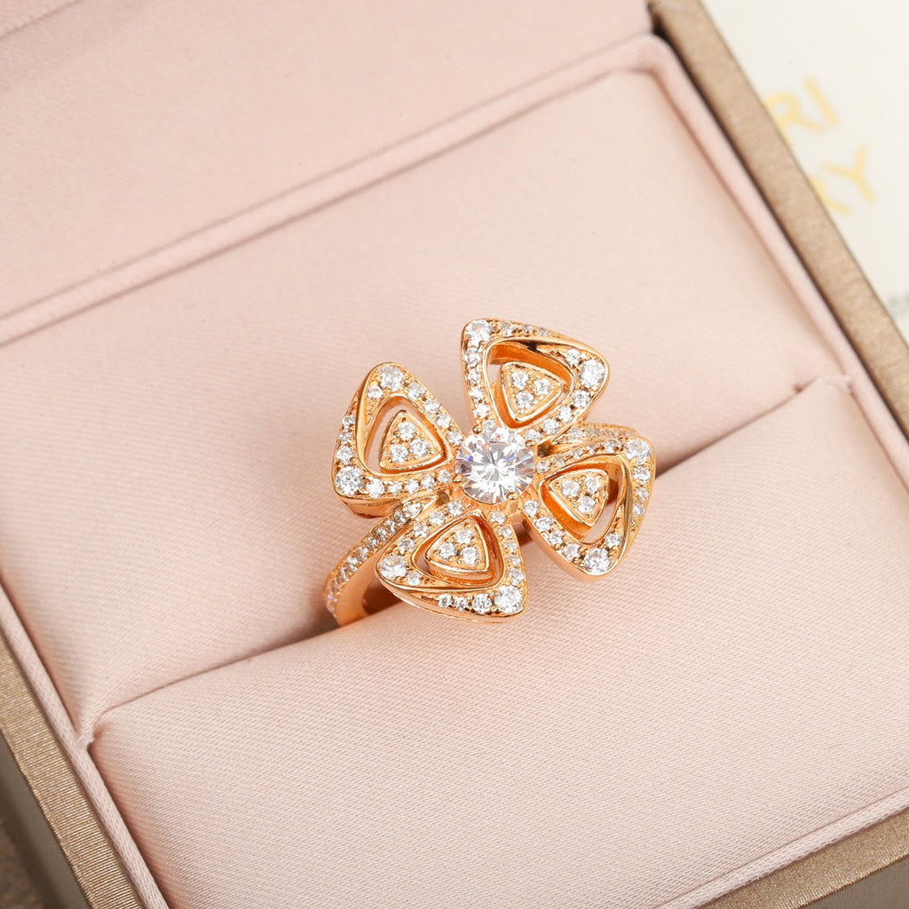 Bvlgari Fiorever 18K Gold Ring