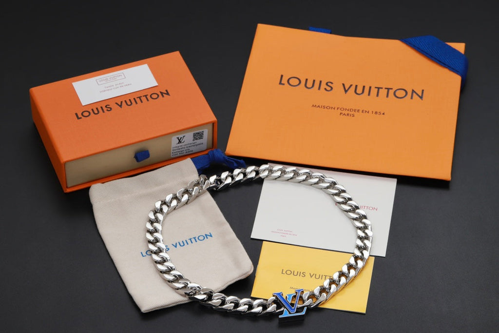 Louis Vuitton Blue Chain 18K Gold Necklace