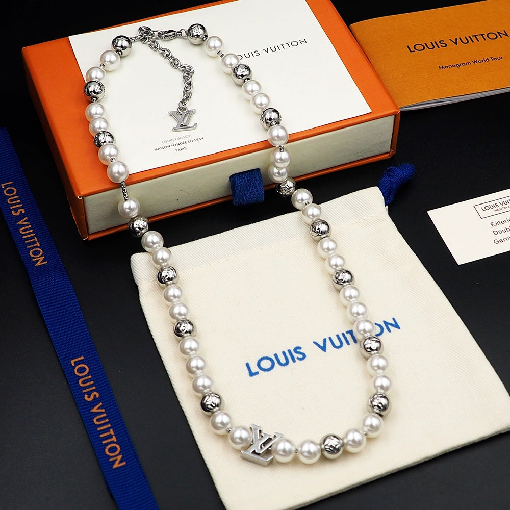 Louis Vuitton Monogram Pearls 18K Gold Necklace