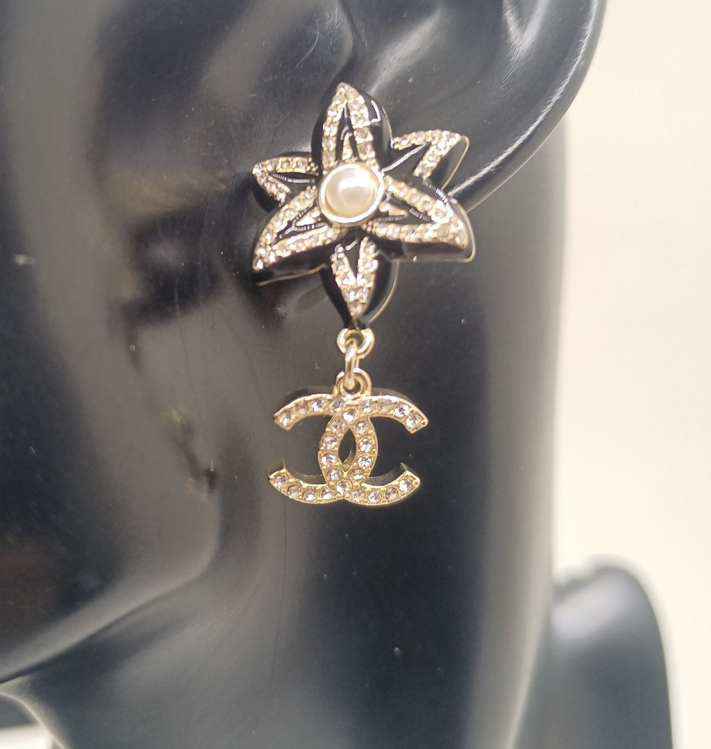 Chanel Camellia Pendant 18K Gold Earrings