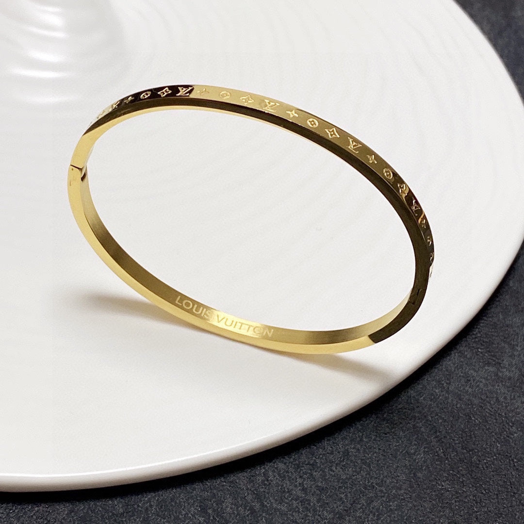 Louis Vuitton Vintage 18K Gold Bracelet
