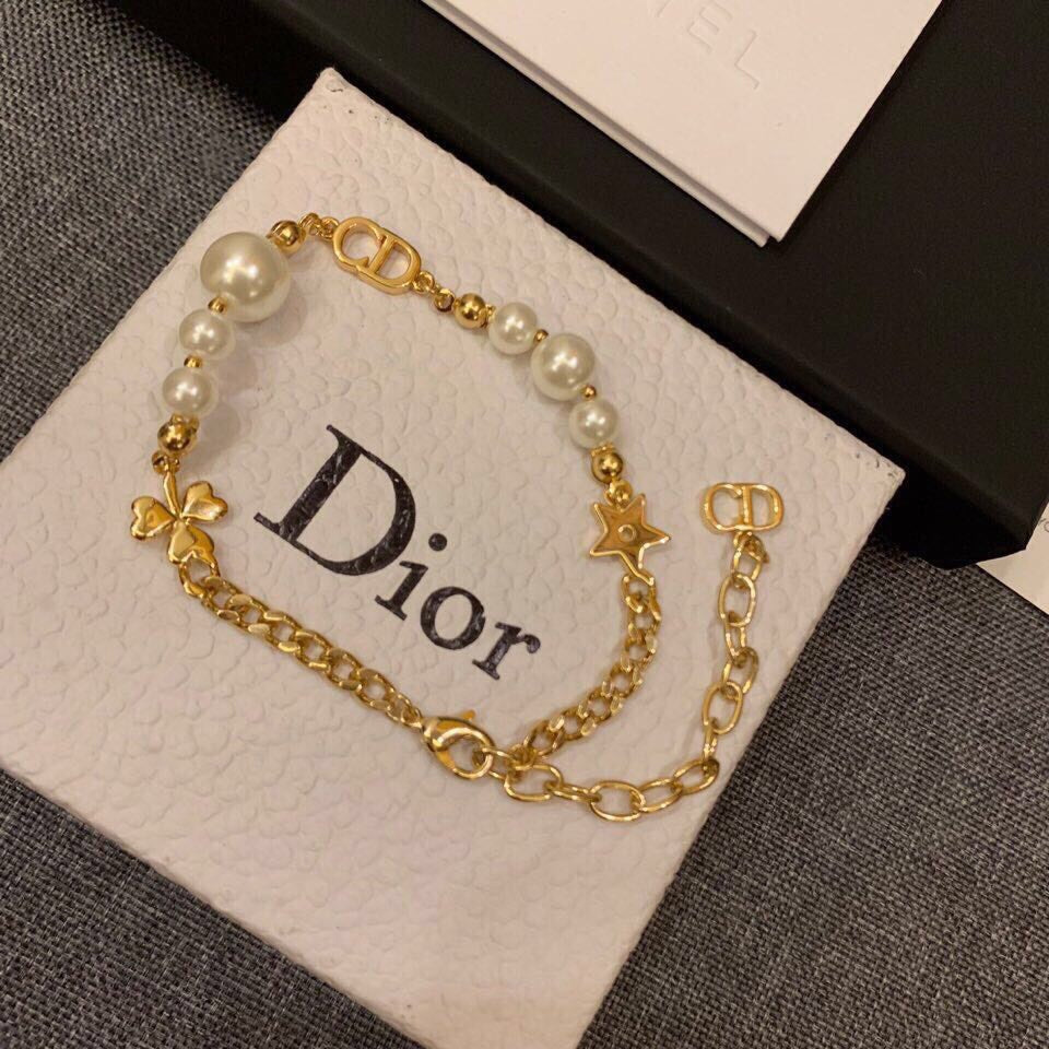 Dior Petie Pearls 18K Gold Bracelet