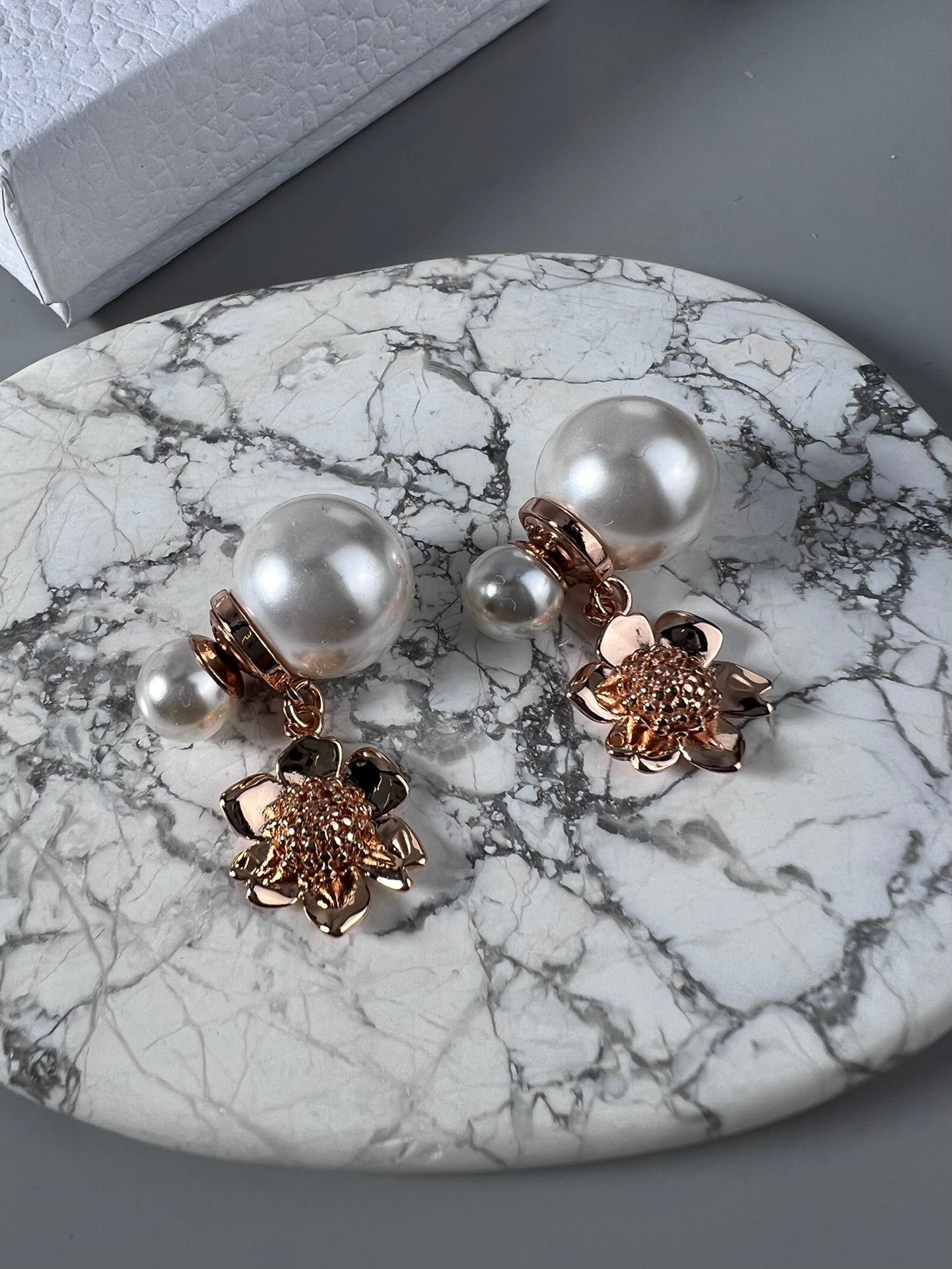 Dior Vintage Flower Pearl 18K Gold Earrings