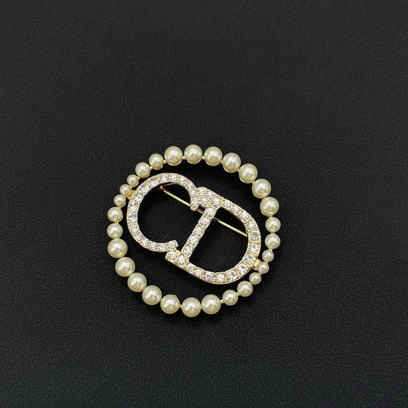 Dior Pearls 18K Gold Brooch