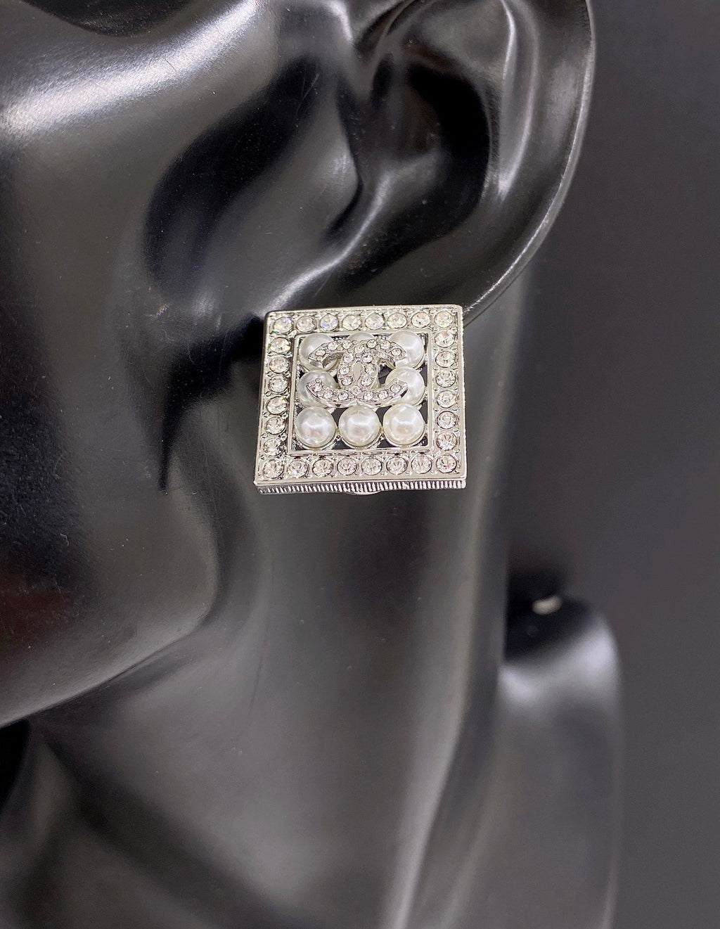 Chanel Square Diamond 18K Gold Earrings