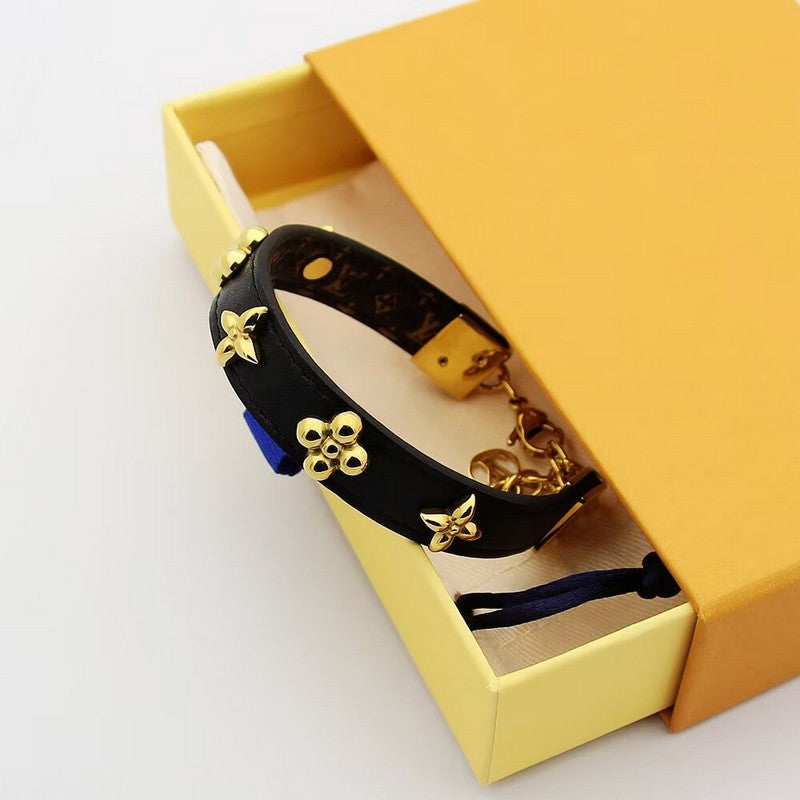 Louis Vuitton Fleurs Rivets 18K Gold Bracelet