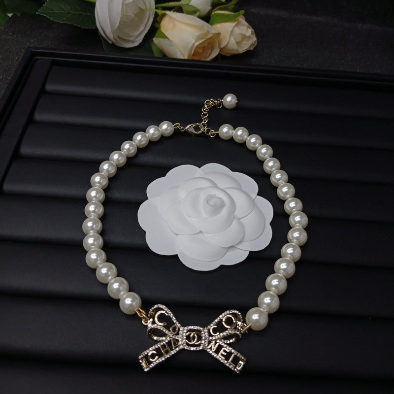 Chanel Bow Pearl 18K Gold Necklace