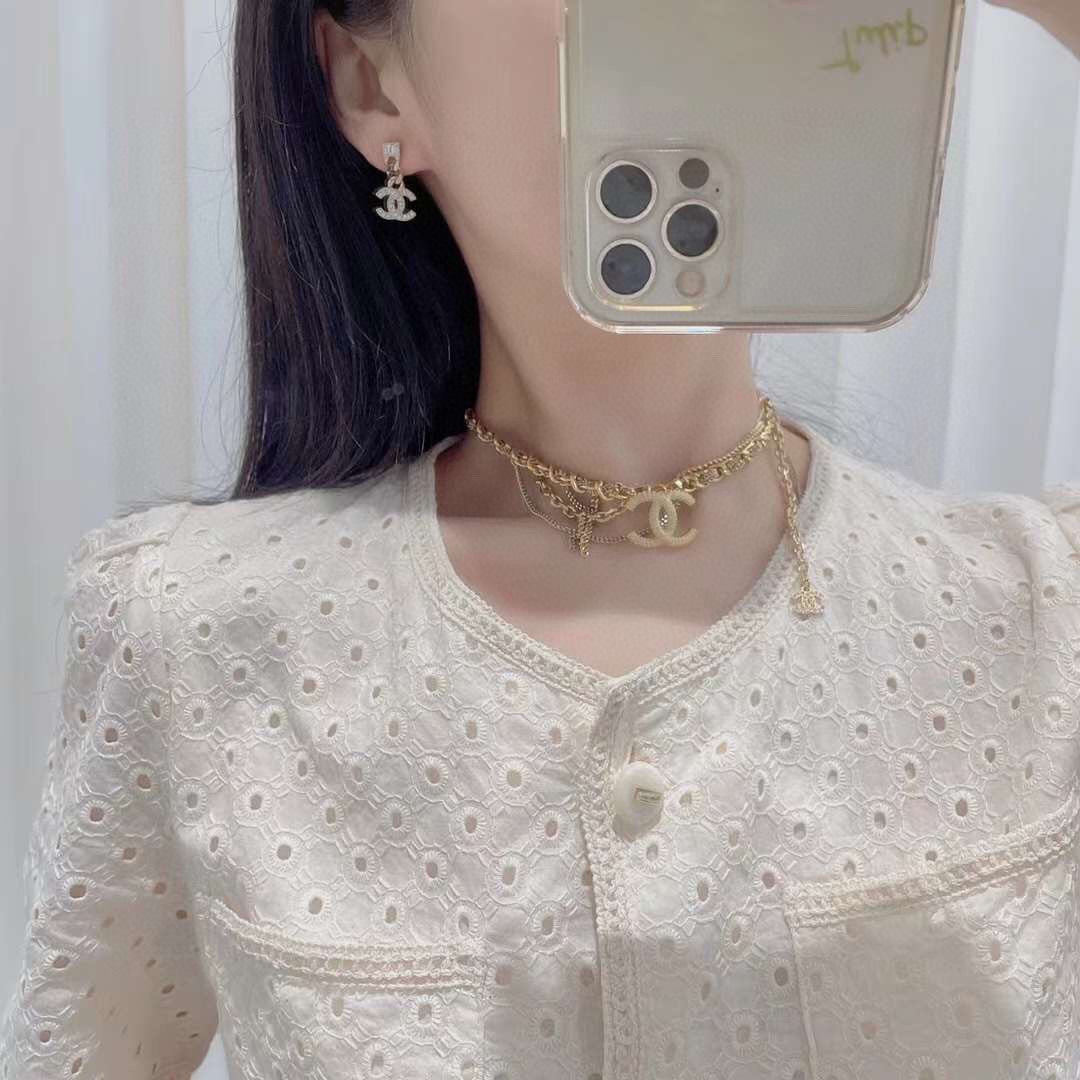 Chanel Crystals Choker 18K Gold Necklace