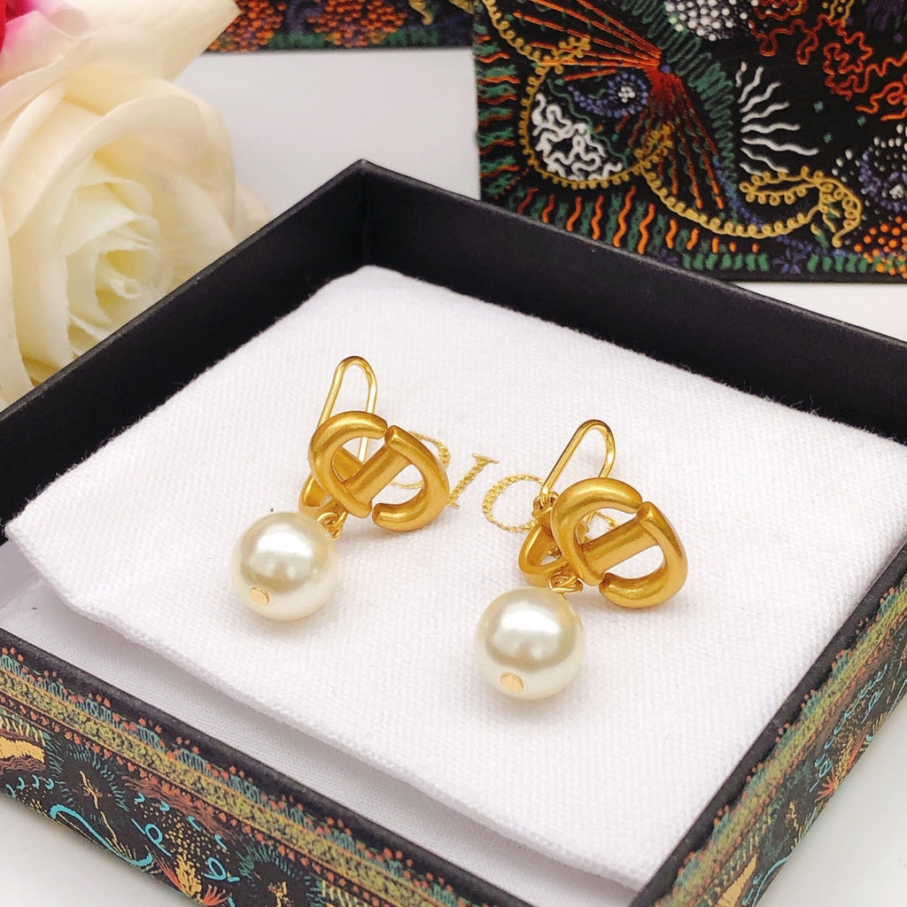 Dior Tribales Pearls 18K Gold Earrings