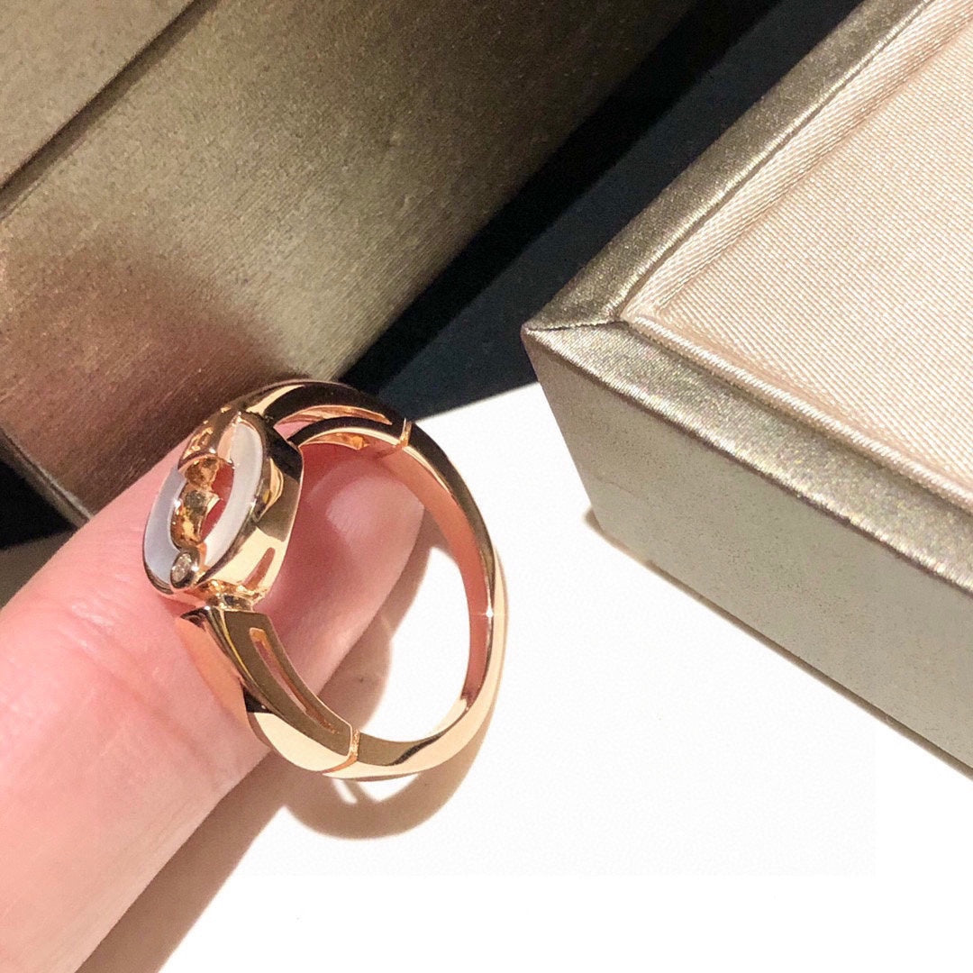 Bvlgari Pearl 18K Gold Ring
