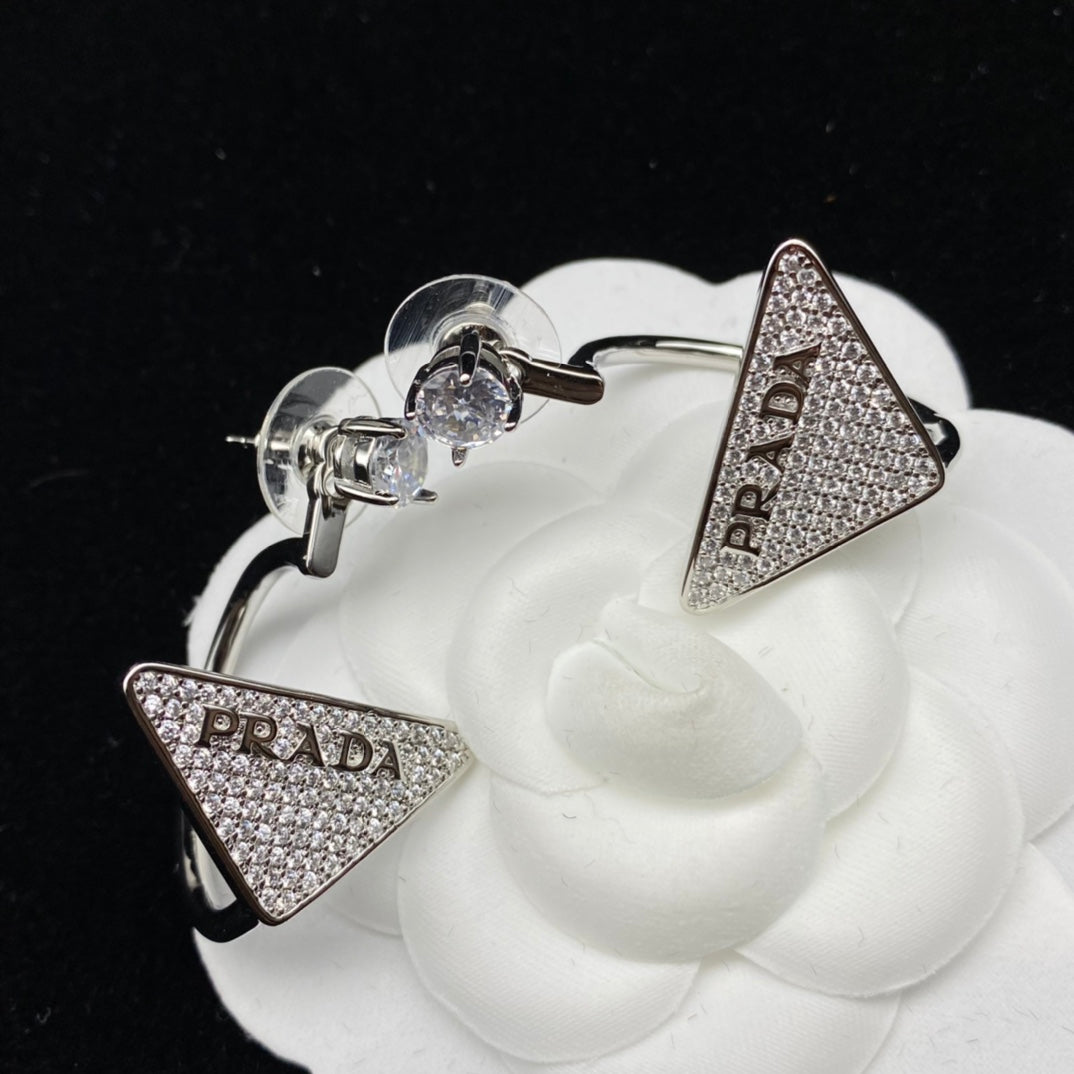 Diamond 18K Gold Earrings