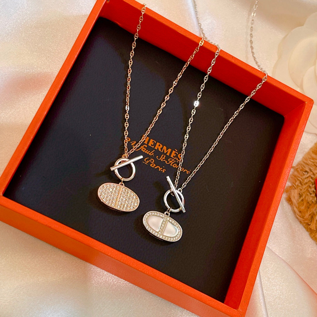 Hermes Chaine D'ancre Contour Pendant 18K Gold Necklace