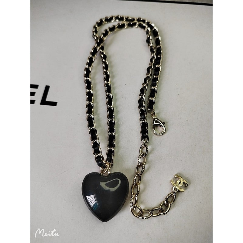 Chanel Heart Pendant 18K Gold Necklace