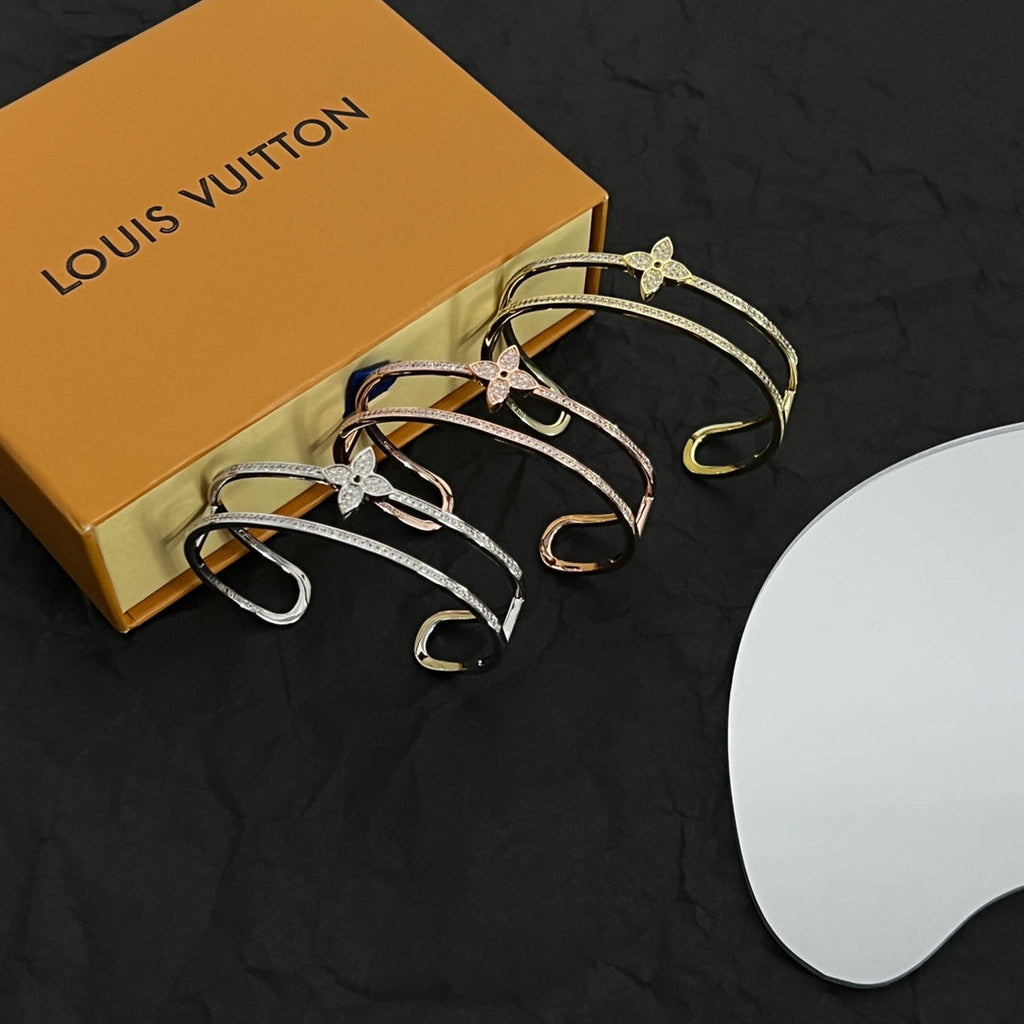 Louis Vuitton Idylle Blossom Two-Row 18K Gold Bracelet