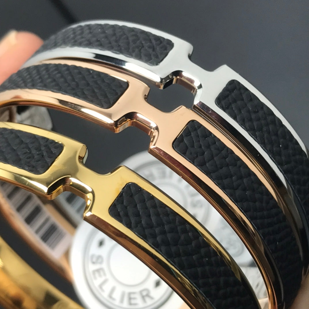 Hermes Olympe Black 18K Gold Bracelet