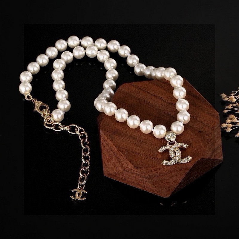 Chanel Pearl Chain Diamond 18K Gold Necklace