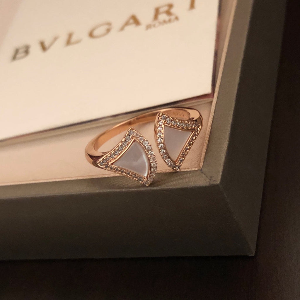 Bvlgari BVLGARI Dream Pearl 18K Gold Ring