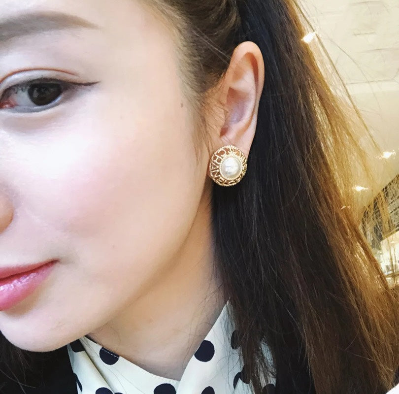 Chanel Pearl Round 18K Gold Earrings