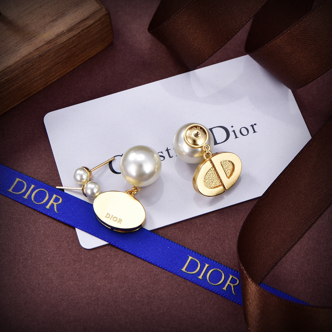 Dior Tribales Pearls 18K Gold Earrings