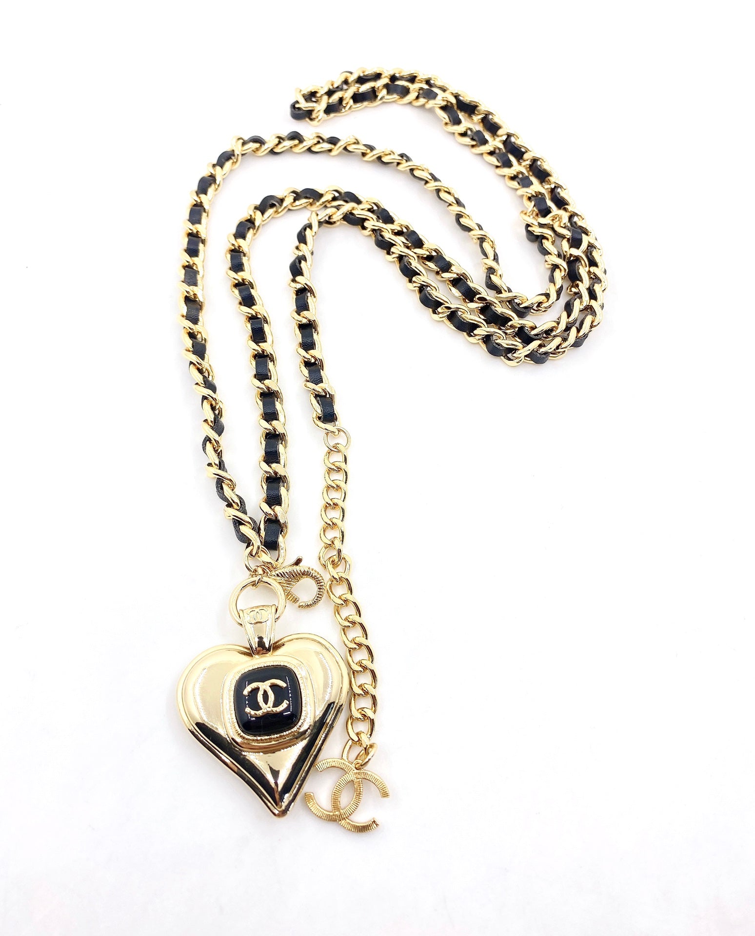 Chanel Heart Pendant 18K Gold Necklace