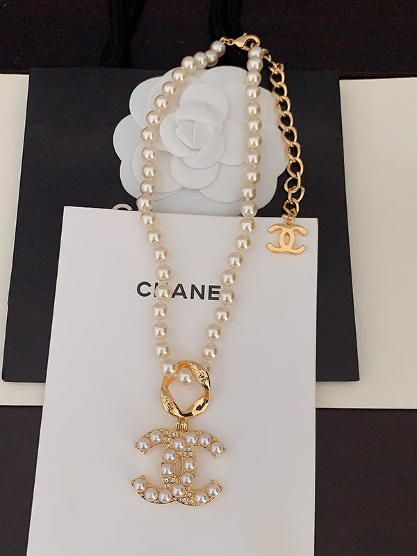 Chanel Classic Pearl 18K Gold Necklace
