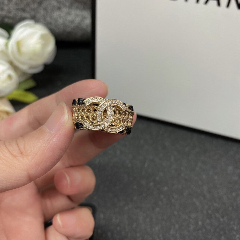 Chanel Strass Diamond 18K Gold Ring
