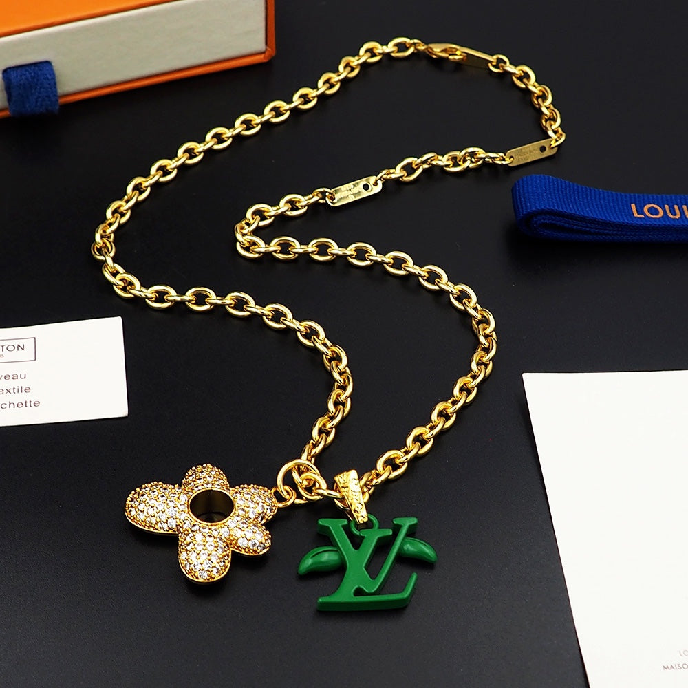 Louis Vuitton Blooming Pendant 18K Gold Necklace