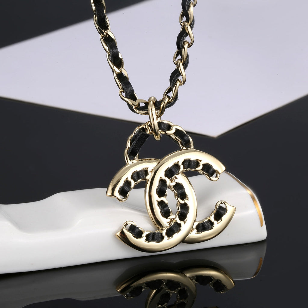 Chanel Strass Leather 18K Gold Necklace